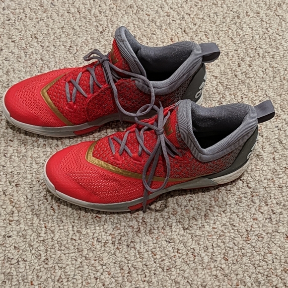 Andrew Wiggans Basketball Shoes (Great Condition) - Picture 3 of 8